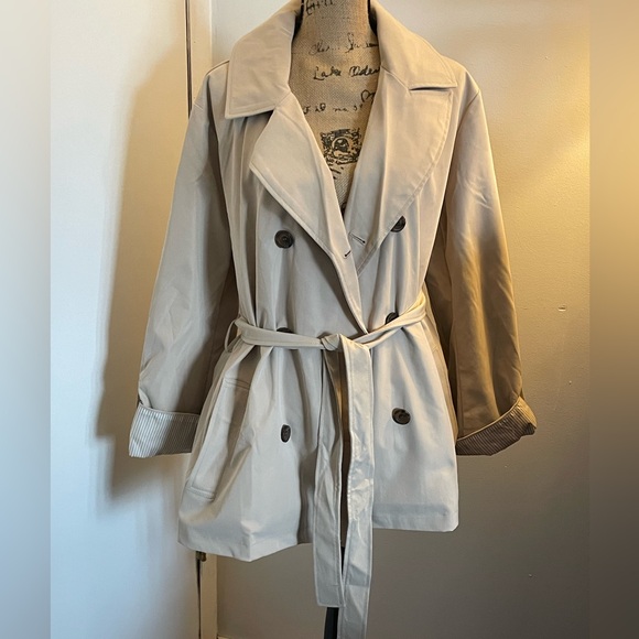 Weatherproof Jackets & Blazers - Weatherproof Women's Light Beige Trench Coat with Belt